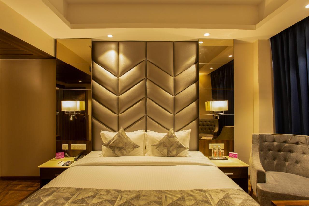 Sarovar Portico, Сомнатг Екстер'єр фото
