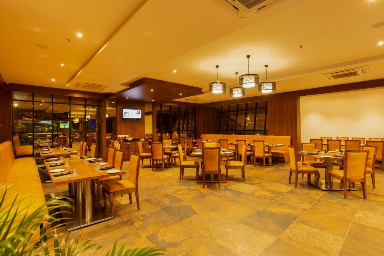 Sarovar Portico, Сомнатг Екстер'єр фото