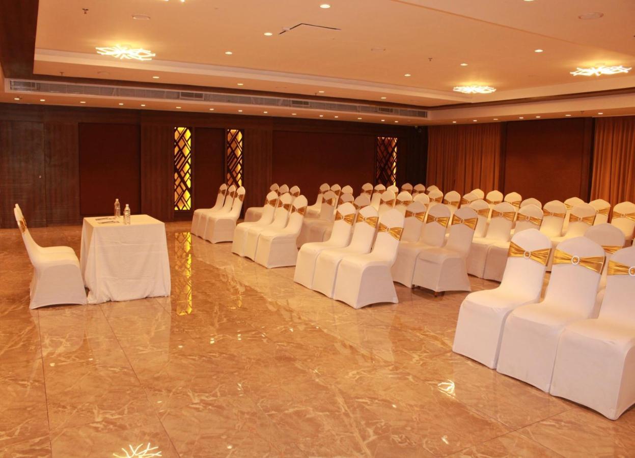 Sarovar Portico, Сомнатг Екстер'єр фото